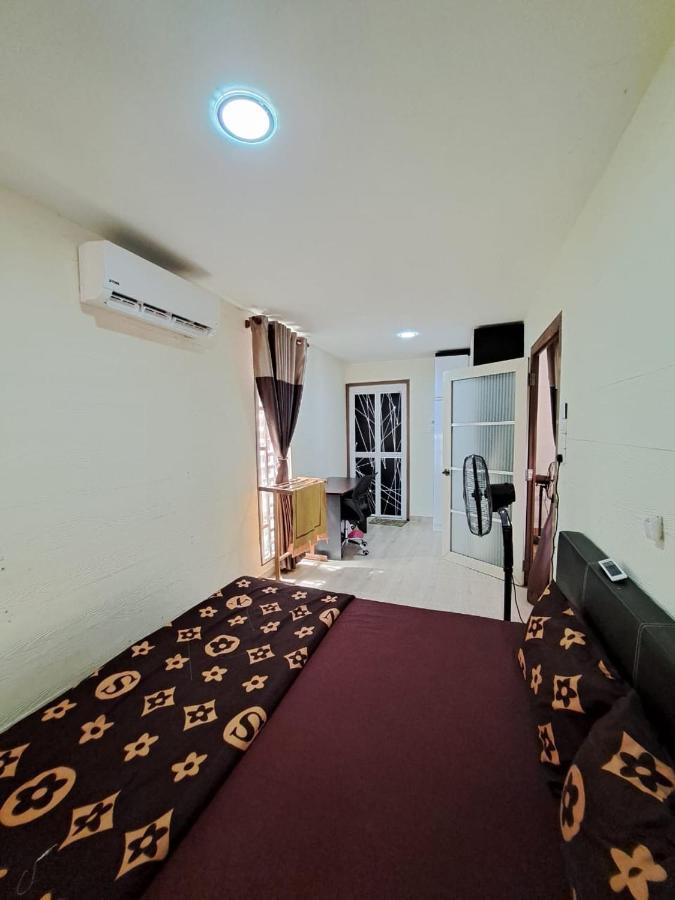 Rayyan Ashraf Homestay Kota Bharu Kültér fotó
